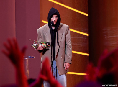 12.09 | MTV Video Music Awards (Show)