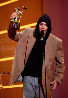 12.09 | MTV Video Music Awards (Show)