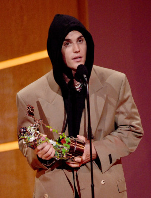12.09 | MTV Video Music Awards (Show)