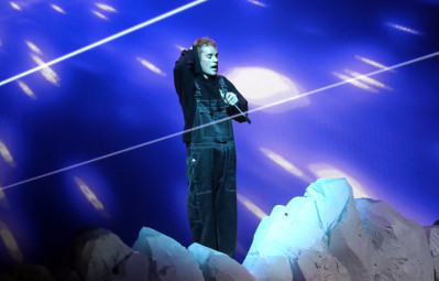 12.09 | Performando no MTV Video Music Awards com The Kid Laroi
