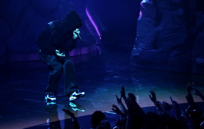 12.09 | Performando no MTV Video Music Awards com The Kid Laroi
