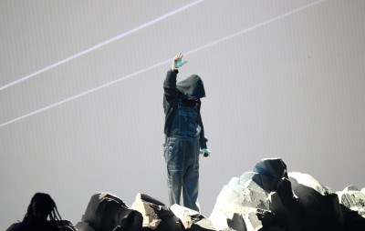 12.09 | Performando no MTV Video Music Awards com The Kid Laroi