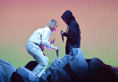 12.09 | Performando no MTV Video Music Awards com The Kid Laroi