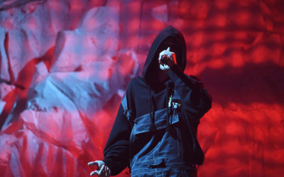12.09 | Performando no MTV Video Music Awards com The Kid Laroi
