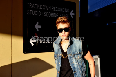 16.07 | Justin Bieber chegando no Bieber Live In Australia