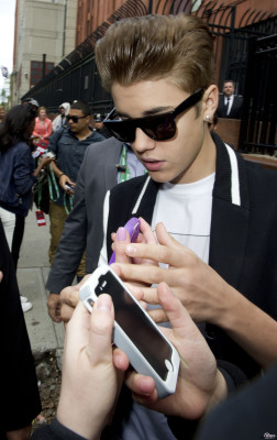 27.04 | Justin Bieber chegando no Tribeca Film Festival