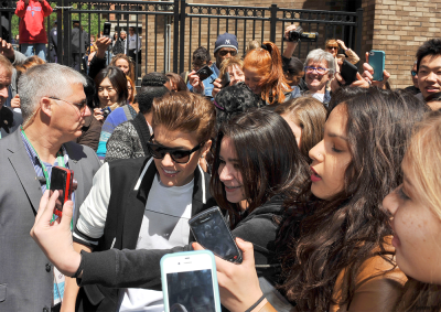 27.04 | Justin Bieber chegando no Tribeca Film Festival