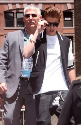 27.04 | Justin Bieber chegando no Tribeca Film Festival