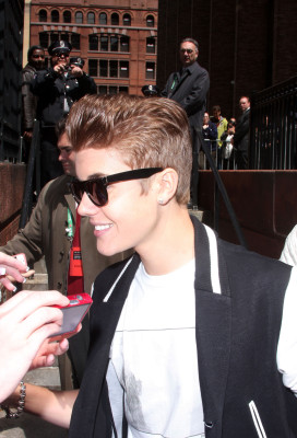 27.04 | Justin Bieber chegando no Tribeca Film Festival