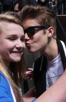 27.04 | Justin Bieber chegando no Tribeca Film Festival