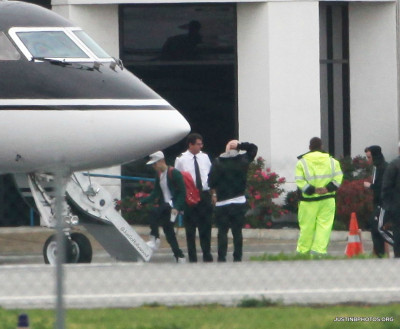 29.12 | Justin Bieber à bordo de seu jatinho particular para o México