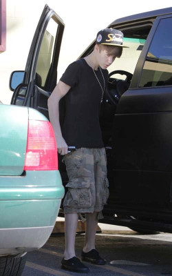 01.05 | No Shakey's Pizza Parlor em Los Angeles