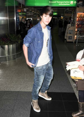 02.12 | Justin Bieber no LaGuardia Airport