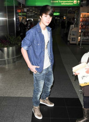 02.12 | Justin Bieber no LaGuardia Airport