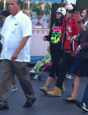 14.02 | Justin Bieber e família na Disneyland