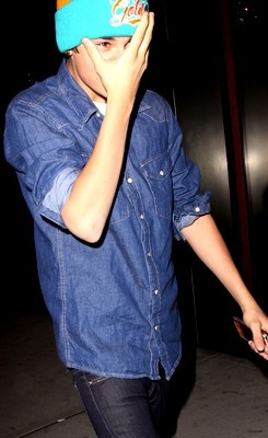 15.02 | Justin Bieber a caminho de hotel em Nova Iorque