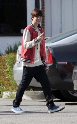 25.02 | Justin Bieber no Sushi Dan