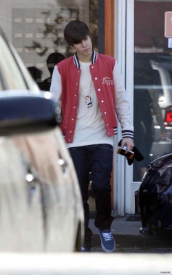 25.02 | Justin Bieber no Sushi Dan