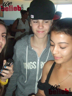 17/03 - Justin Bieber no aeroporto