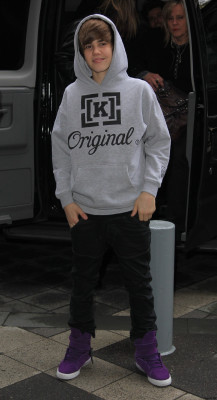 22.03 | Justin Bieber deixando os estúdios do BET