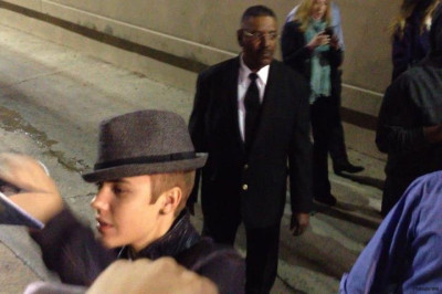 27.03 | Com fãs fora do estudio do Jimmy Kimmel Live