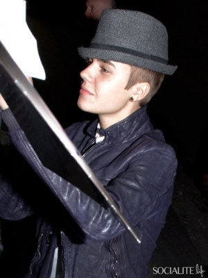 27.03 | Com fãs fora do estudio do Jimmy Kimmel Live