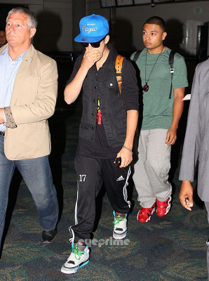04.12 | Justin Bieber chegando em Miami
