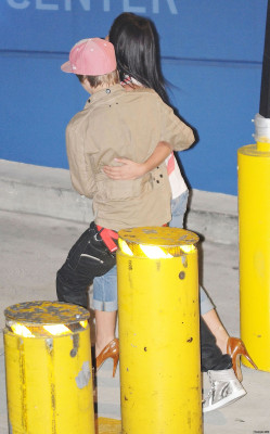 30.03 | Justin Bieber deixando o show do Black Eyed Peas