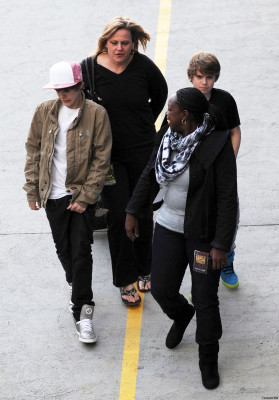 30.03 | Justin Bieber deixando o show do Black Eyed Peas