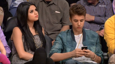 17.04 | Justin Bieber no jogo dos Lakers em Los Angeles