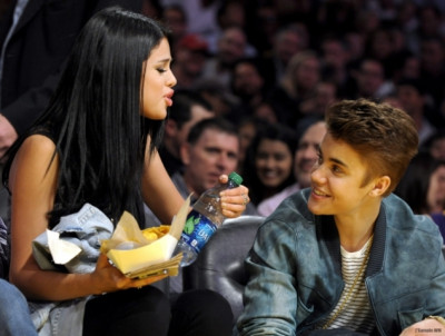 17.04 | Justin Bieber no jogo dos Lakers em Los Angeles