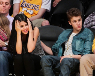 17.04 | Justin Bieber no jogo dos Lakers em Los Angeles