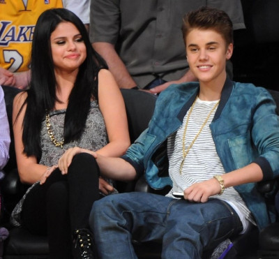 17.04 | Justin Bieber no jogo dos Lakers em Los Angeles