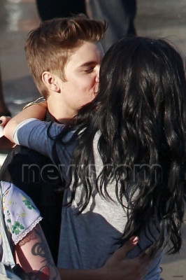 21.04 | Justin Bieber nos bastidores de Boyfriend