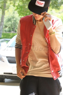17.05 | Justin Bieber passeando em Los Angeles