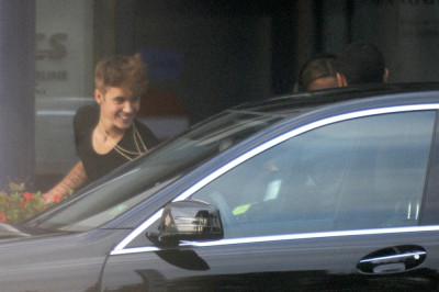 06.02 | Justin Bieber após show privado em Milão