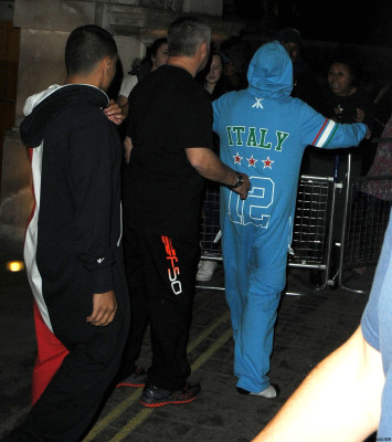 06.06 | Justin Bieber deixando seu hotel em Londres