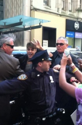 14.06 | Justin Bieber em Nova York, Estados Unidos