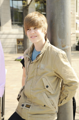 04.05 | Justin Bieber indo para a Casa Branca