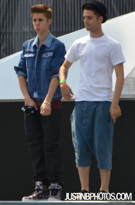 16.06 | Justin Bieber ensaiando para o MuchMusic Video Awards 2012