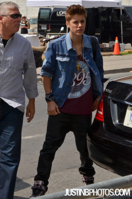 16.06 | Justin Bieber ensaiando para o MuchMusic Video Awards 2012