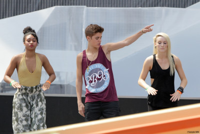 16.06 | Justin Bieber ensaiando para o MuchMusic Video Awards 2012