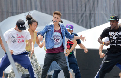 16.06 | Justin Bieber ensaiando para o MuchMusic Video Awards 2012