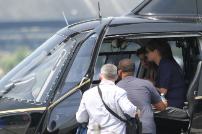 16.06 | Justin Bieber e Selena Gomez deixando o ensaiando para o MuchMusic Video Awards 2012
