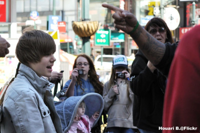04.10 | Justin Bieber em um Buyout em Nova York