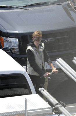 07.06 | Justin Bieber nos bastidores do clipe de As Long As You Love Me