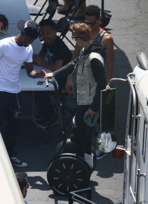 07.06 | Justin Bieber nos bastidores do clipe de As Long As You Love Me