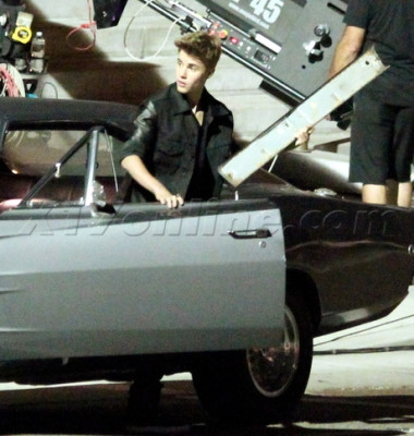07.06 | Justin Bieber nos bastidores do clipe de As Long As You Love Me