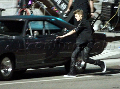 07.06 | Justin Bieber nos bastidores do clipe de As Long As You Love Me