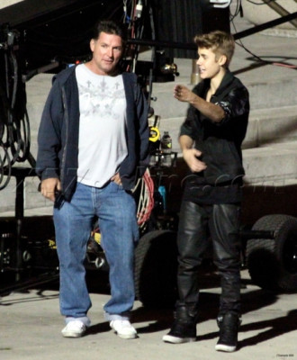 07.06 | Justin Bieber nos bastidores do clipe de As Long As You Love Me
